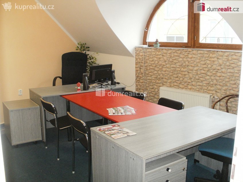 Pronájem  kanceláře 16 m^2 Palackého, Rožnov pod Radhoštěm 