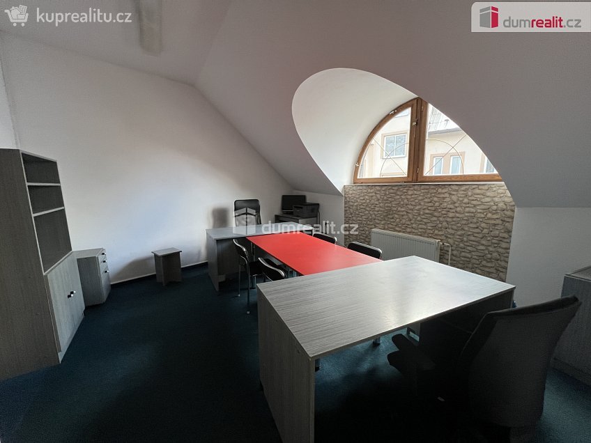 Pronájem  kanceláře 16 m^2 Palackého, Rožnov pod Radhoštěm 