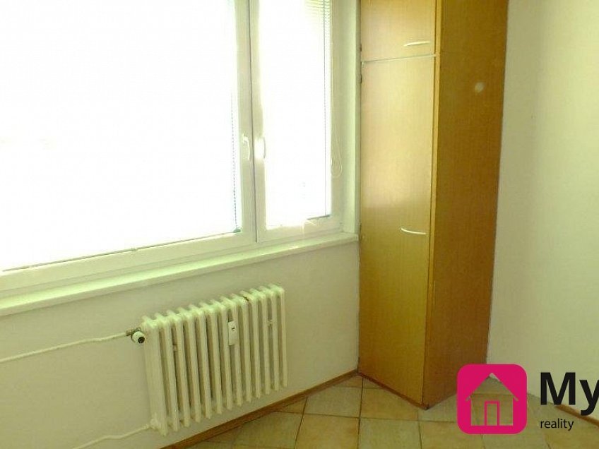 Pronájem bytu 1+1 32 m^2 náměstí Svobody, Znojmo 
