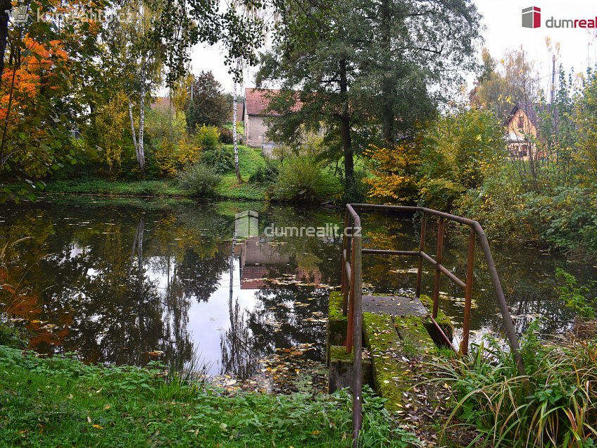 Prodej  stavebního pozemku 1535 m^2 Benešov, Benešov 