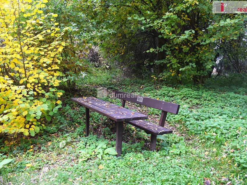Prodej  stavebního pozemku 1535 m^2 Benešov, Benešov 