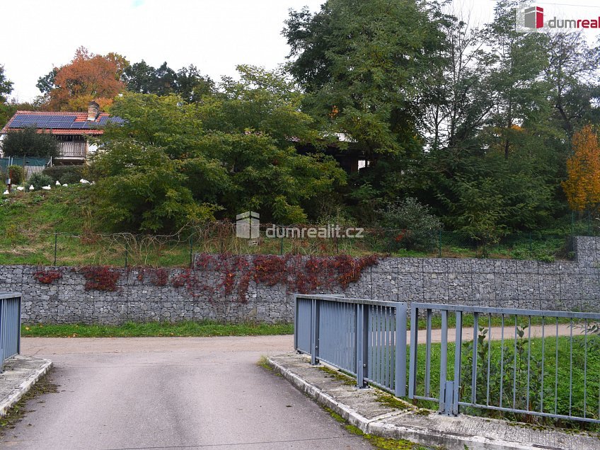 Prodej  stavebního pozemku 1535 m^2 Benešov, Benešov 