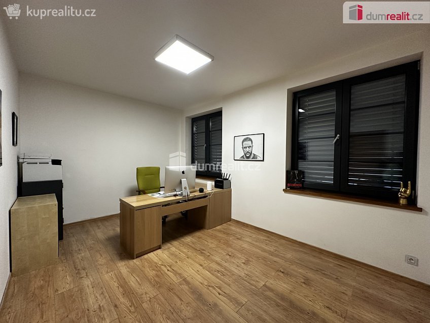 Prodej  rodinného domu 229 m^2 Dobrovského, Děčín 