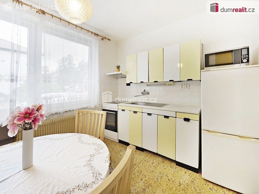 Prodej  rodinného domu 127 m^2 Bří Čapků, Neratovice 