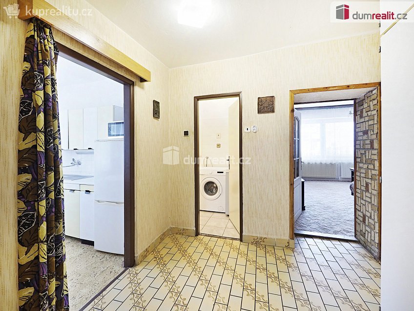 Prodej  rodinného domu 127 m^2 Bří Čapků, Neratovice 