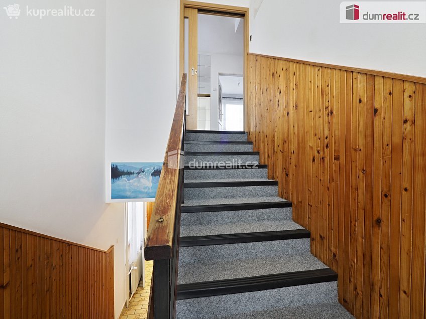 Prodej  rodinného domu 127 m^2 Bří Čapků, Neratovice 