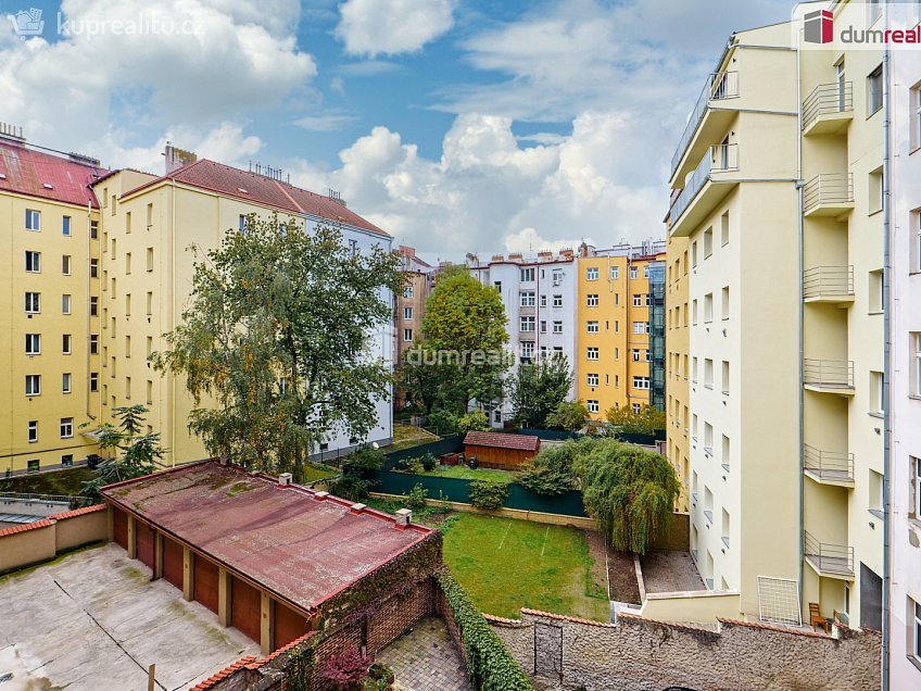 Prodej bytu 2+kk 50 m^2 U libeňského pivovaru, Praha 8 