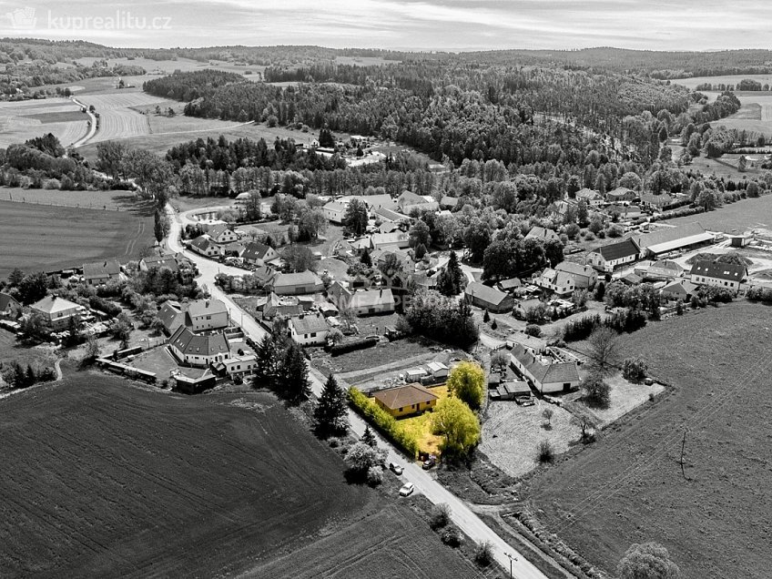 Prodej  rodinného domu 123 m^2 Zahradní, Dobříš 