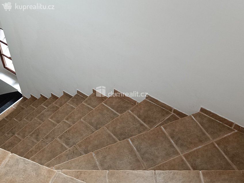 Prodej bytu atypický 160 m^2 Komenského, Doksy 