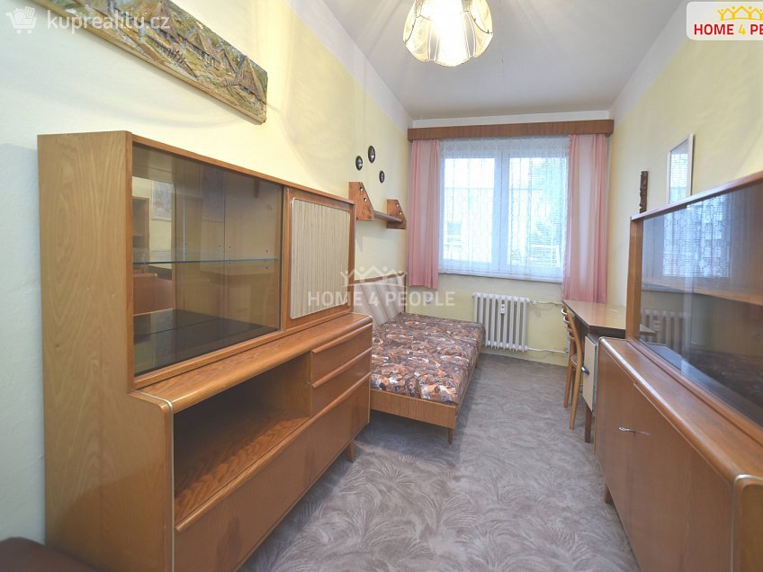 Prodej bytu 3+1 64 m^2 K. Čapka, Přelouč 
