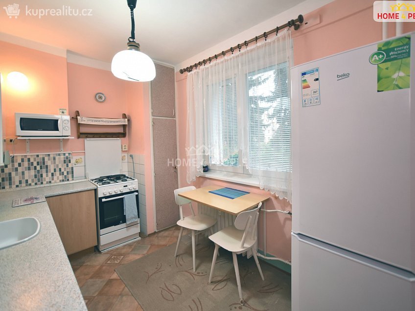 Prodej bytu 3+1 64 m^2 K. Čapka, Přelouč 