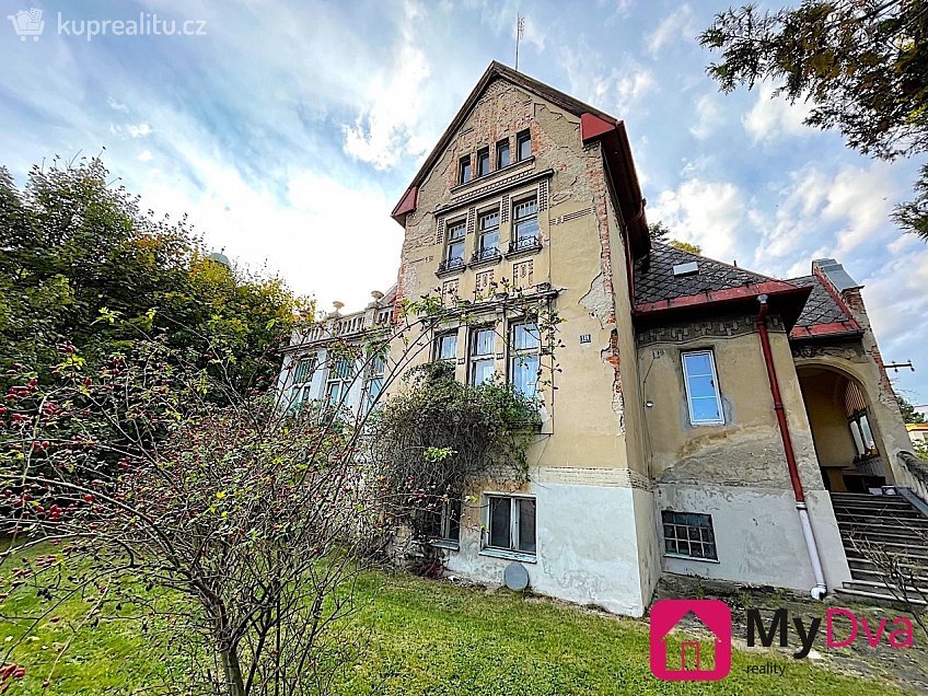 Prodej  rodinného domu 236 m^2 Školní 589, Humpolec 