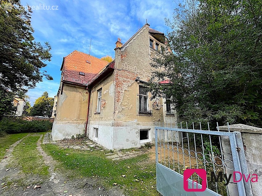 Prodej  rodinného domu 236 m^2 Školní 589, Humpolec 