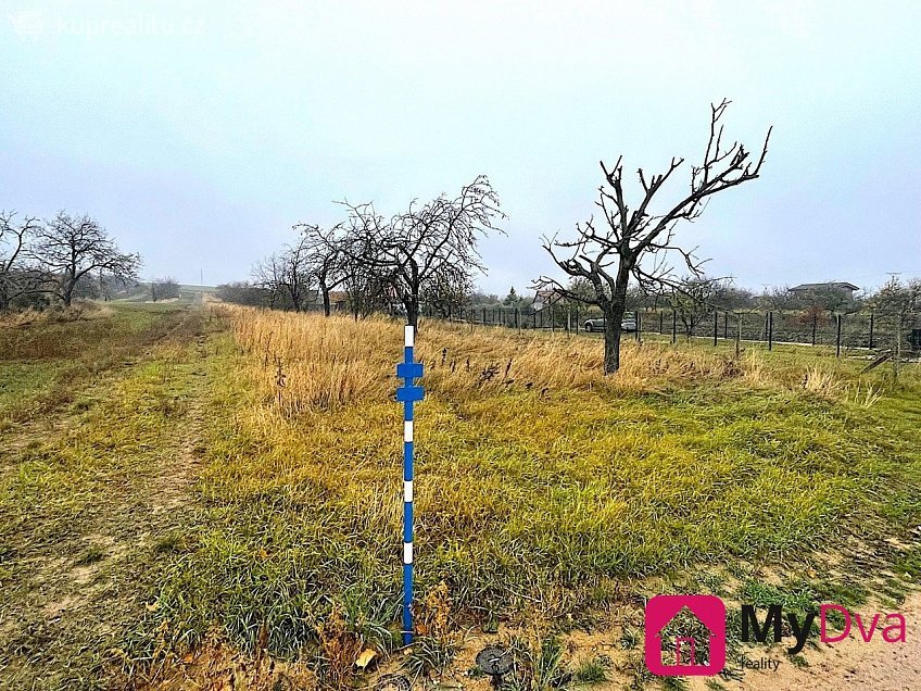 Prodej  stavebního pozemku 1710 m^2 Znojmo, Znojmo 