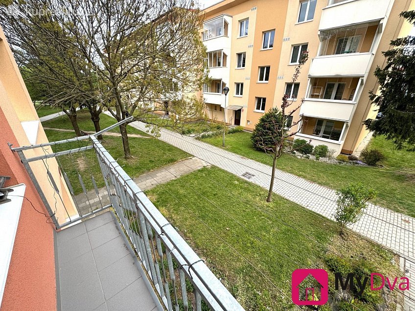 Prodej bytu 2+1 52 m^2 Pražská sídl., Znojmo 