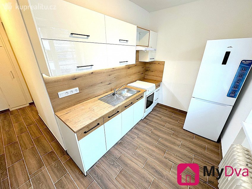 Prodej bytu 2+1 52 m^2 Pražská sídl., Znojmo 