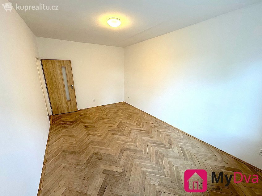 Prodej bytu 2+1 52 m^2 Pražská sídl., Znojmo 