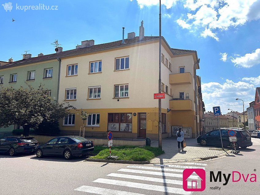 Prodej bytu 3+1 88 m^2 Bezručova, Znojmo 