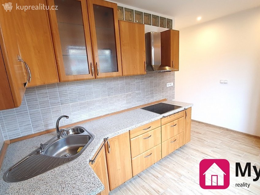 Pronájem bytu 2+1 56 m^2 Smetanova, Znojmo 