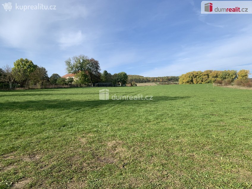 Prodej  stavebního pozemku 1071 m^2 Všeradice, Všeradice 