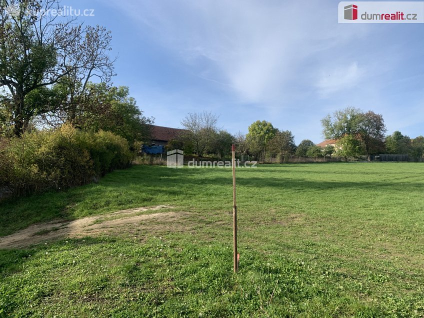 Prodej  stavebního pozemku 1071 m^2 Všeradice, Všeradice 