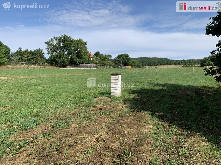 Prodej  stavebního pozemku 1071 m^2 Všeradice, Všeradice 