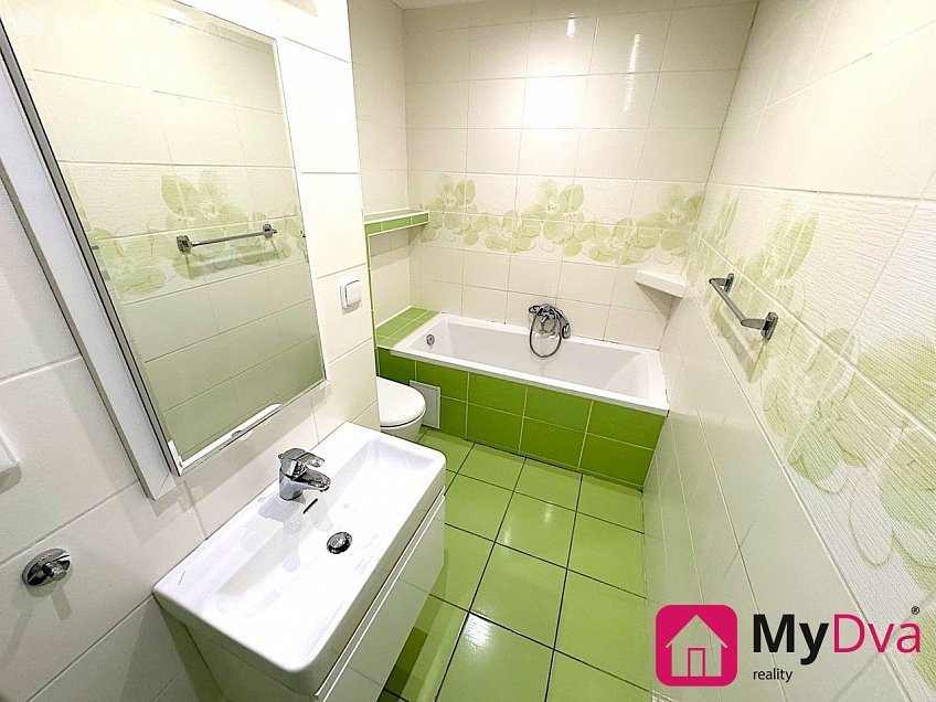 Pronájem bytu 3+1 74 m^2 Jar. Haška, Třebíč 