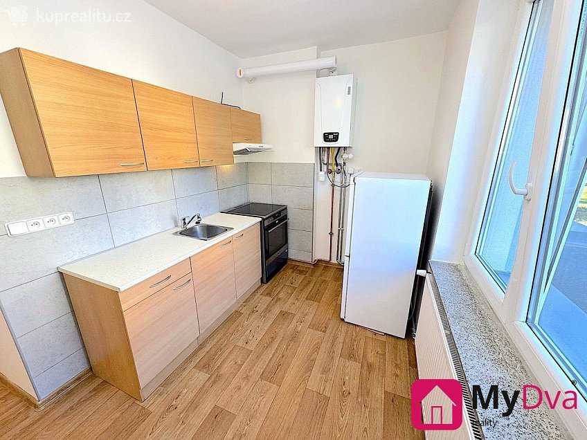 Pronájem bytu 3+1 63 m^2 Jana Žižky, Telč 