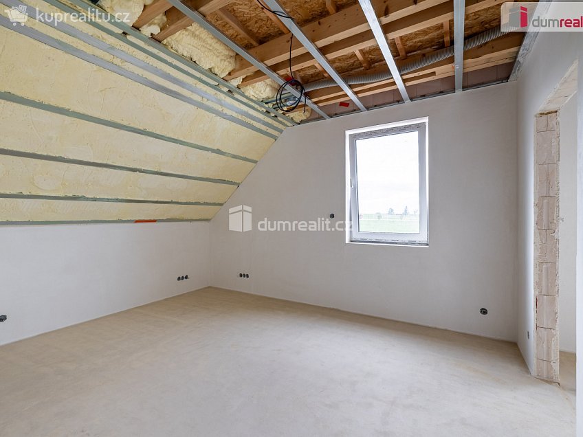 Prodej  rodinného domu 165 m^2 Jižní, Lužná 