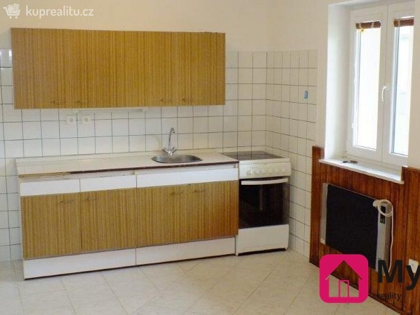 Pronájem bytu 1+kk 35 m^2 Božice, Božice 