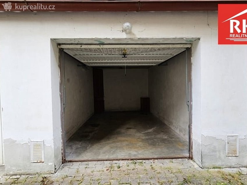 Pronájem  garáže 18 m^2 Třebízského, Mariánské Lázně 