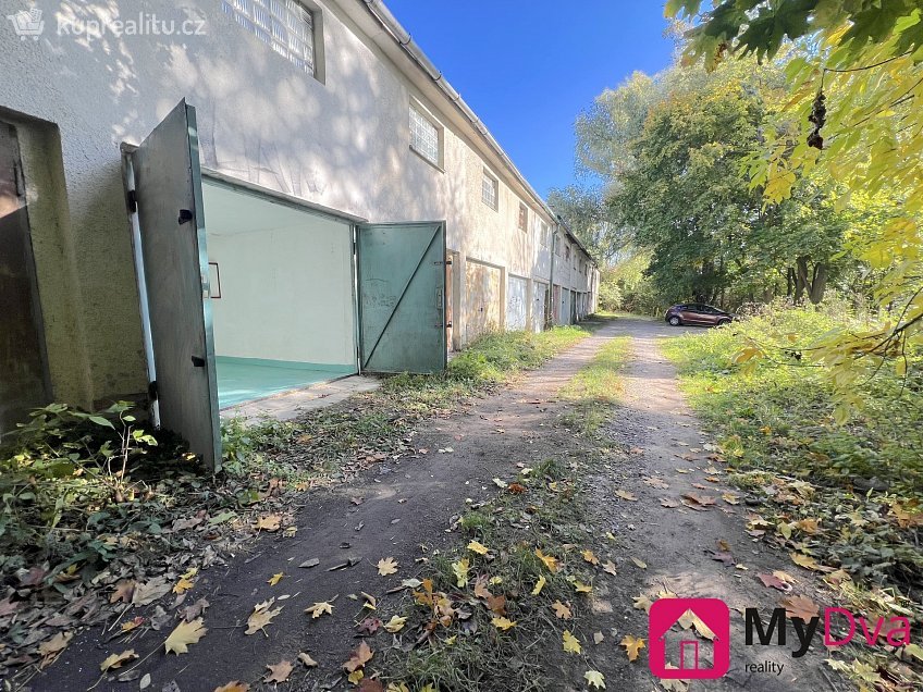 Pronájem  garáže 18 m^2 Znojmo, Znojmo 