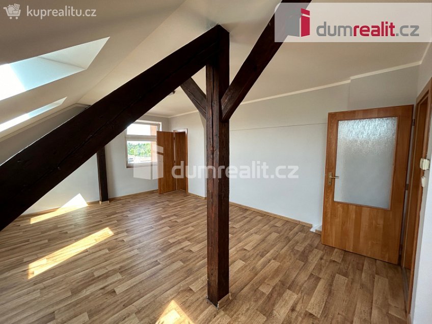 Pronájem bytu 1+kk 50 m^2 Ovčárecká, Kolín 
