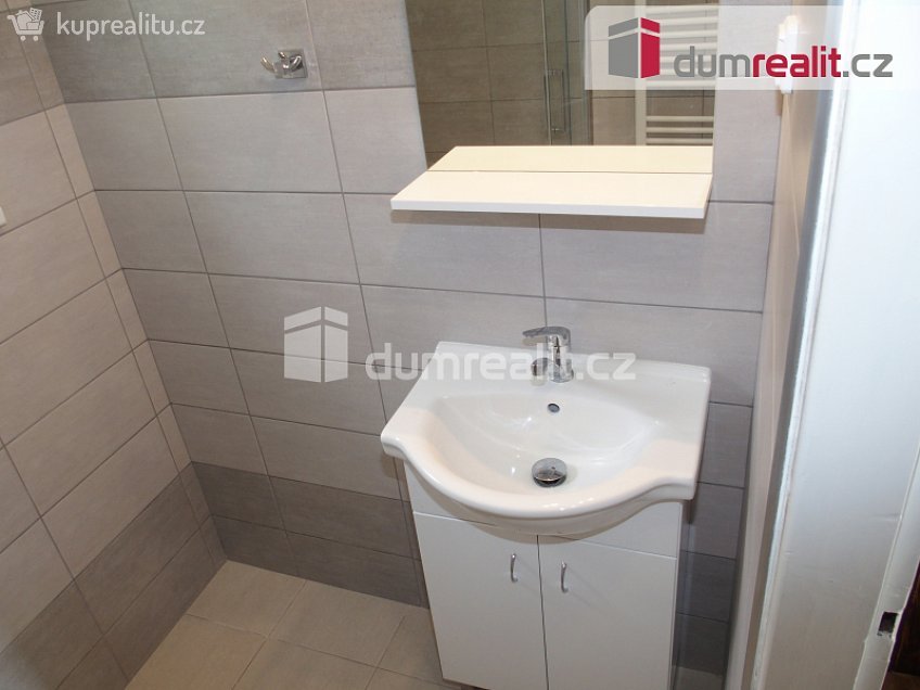 Pronájem  rodinného domu 80 m^2 U Jitky, Český Krumlov 