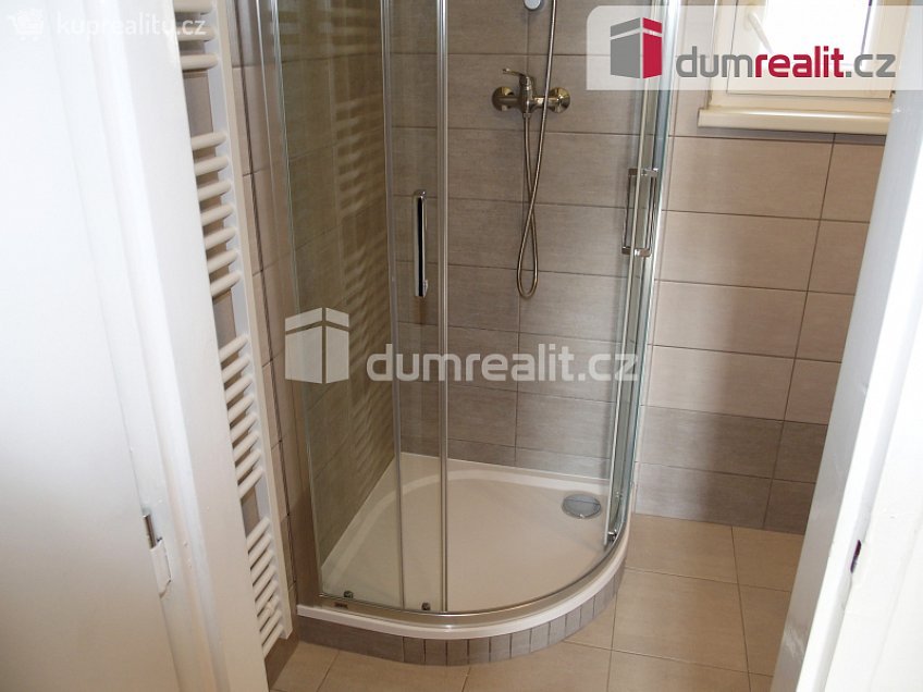 Pronájem  rodinného domu 80 m^2 U Jitky, Český Krumlov 