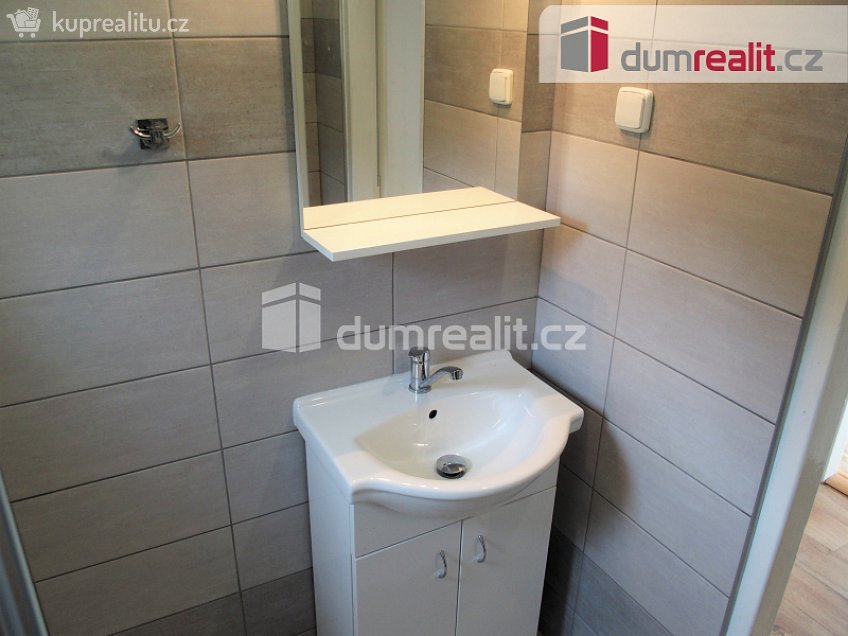 Pronájem  rodinného domu 80 m^2 U Jitky, Český Krumlov 