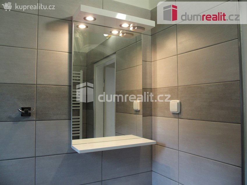 Pronájem  rodinného domu 80 m^2 U Jitky, Český Krumlov 