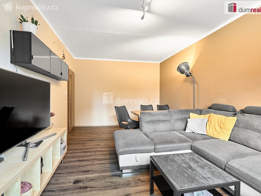 Prodej bytu 3+1 75 m^2 Lidická, Ostrov 