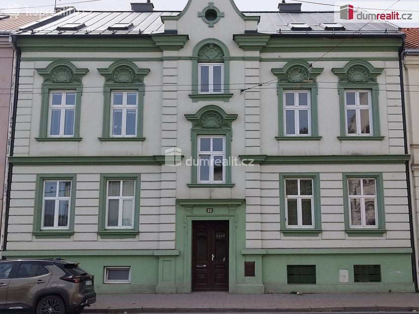 Pronájem bytu 3+1 69 m^2 Komenského, Opava 