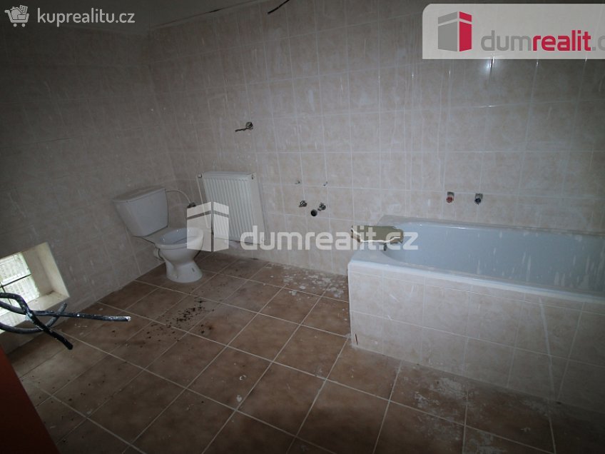 Prodej  činžovního domu 2000 m^2 Aš, Aš 