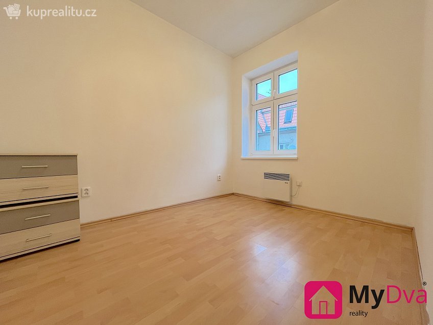 Pronájem bytu 2+kk 34 m^2 Fráni Kopečka, Znojmo 