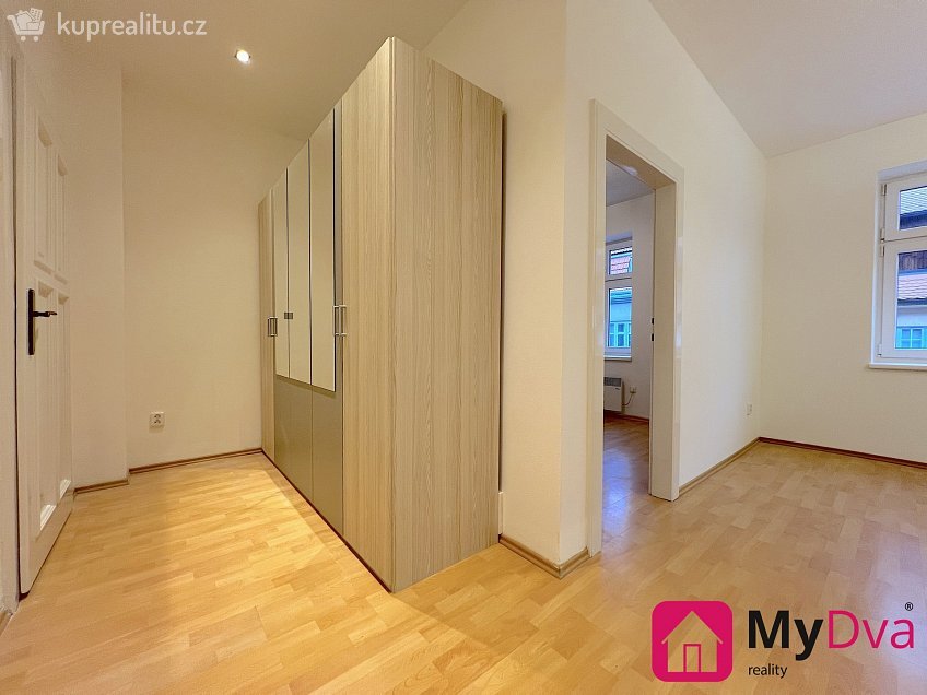 Pronájem bytu 2+kk 34 m^2 Fráni Kopečka, Znojmo 