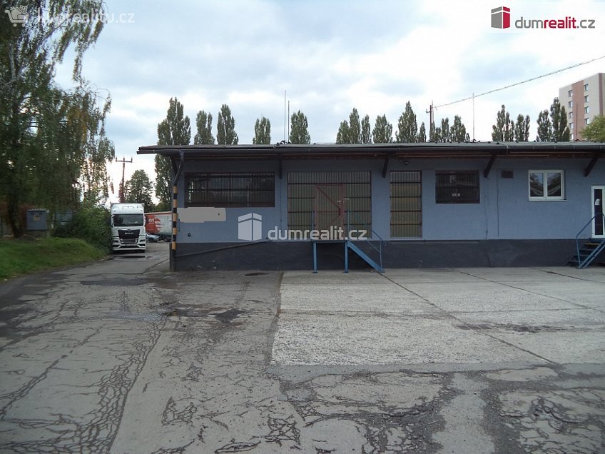 Pronájem  skladu 135 m^2 Bažanova, Ostrava 