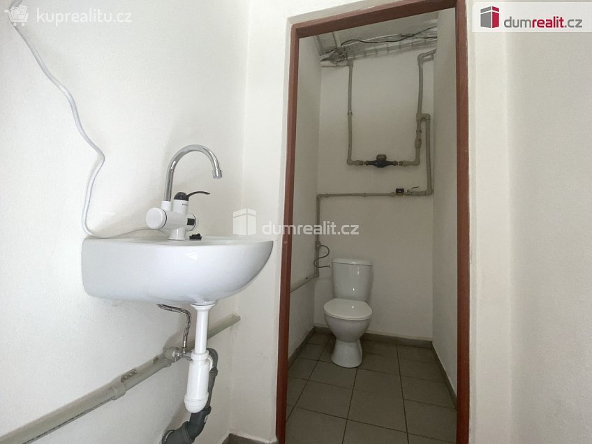 Pronájem  výrobních prostor 200 m^2 Mlýnská, Dolní Dunajovice 