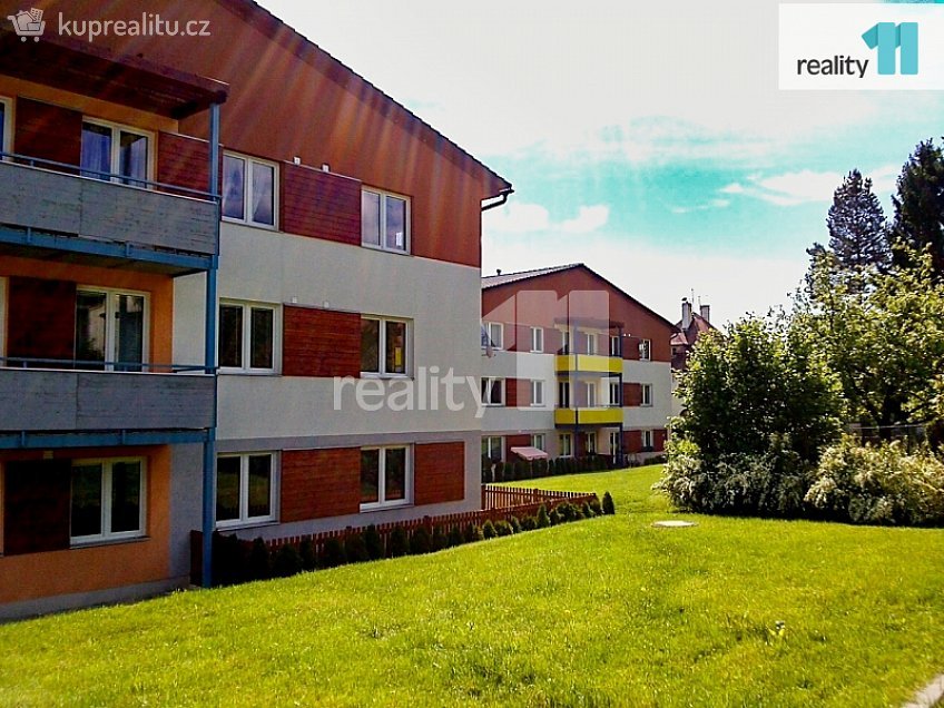 Prodej bytu 3+1 97 m^2 Dubice, Liberec 
