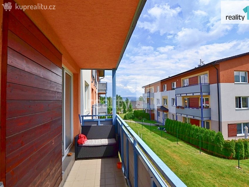Prodej bytu 3+1 97 m^2 Dubice, Liberec 