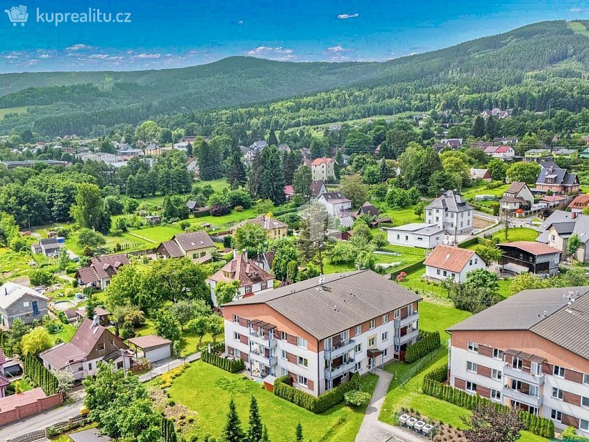 Prodej bytu 3+1 97 m^2 Dubice, Liberec 