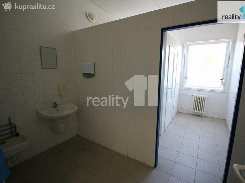 Pronájem  kanceláře 14 m^2 Pivovarská, Česká Lípa 