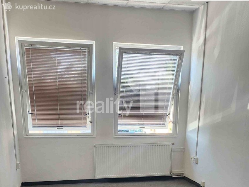 Pronájem  kanceláře 14 m^2 Pivovarská, Česká Lípa 