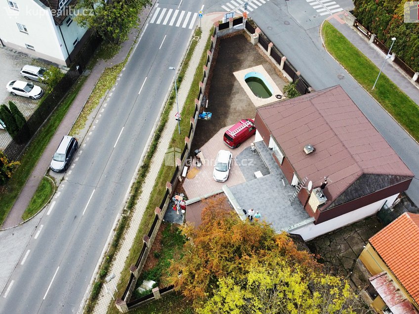 Pronájem bytu 3+kk 98 m^2 Bártlova, Praha 20 
